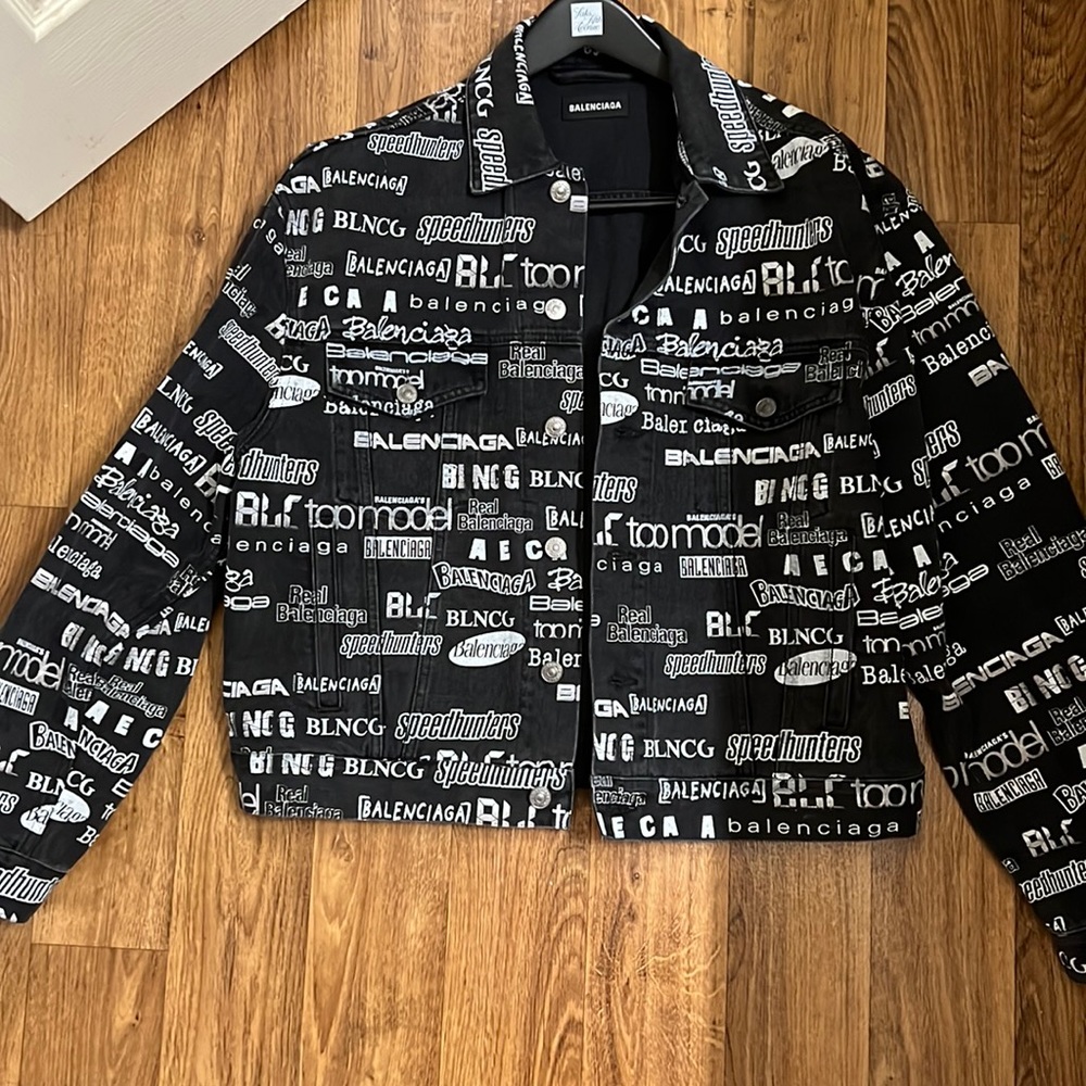 Balenciaga Jean jacket all black with white letter design